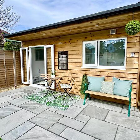 The Mudeford Gem Accommdation Христчёрч Экстерьер фото